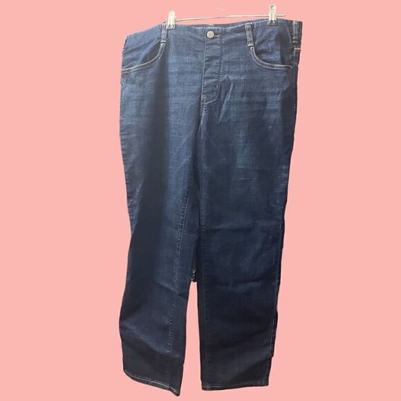 Gap Sweater w/ Tried & True Jeans / both in EUC - Picture 3 of 12